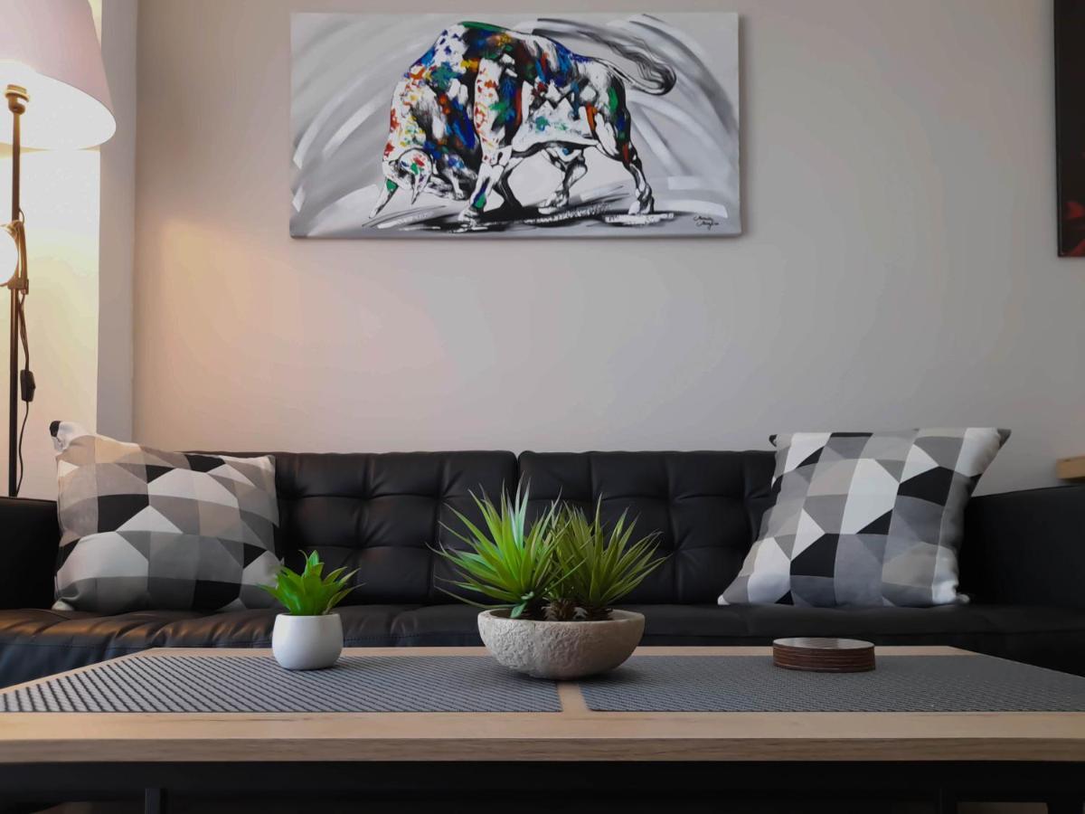 Endless Summer Apartamento De Vacaciones มานิลบา ภายนอก รูปภาพ